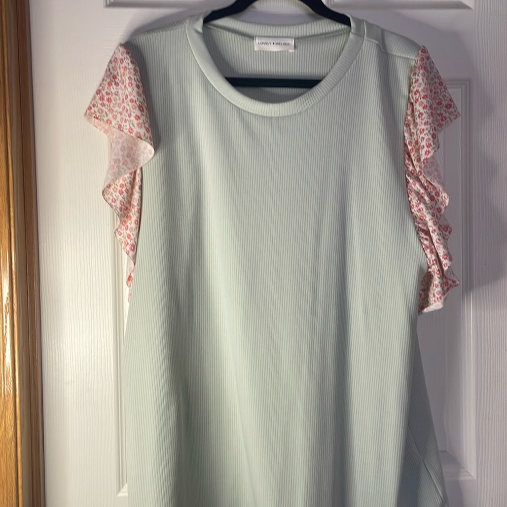Beautiful sage green ribbed top with floral flutter sleeves NWOT